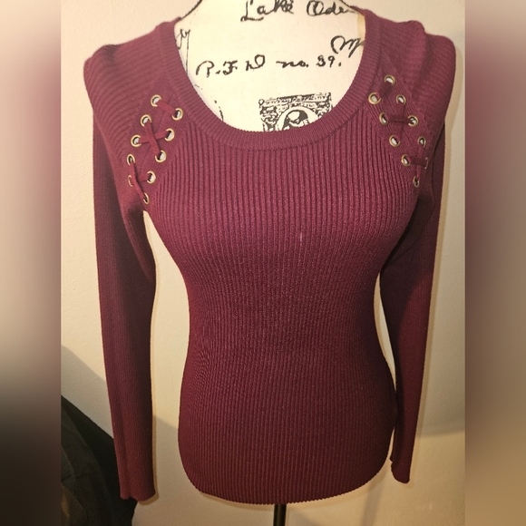 by & by Tops - By By Womans Long Sleeve Dark Red Sweater Size S